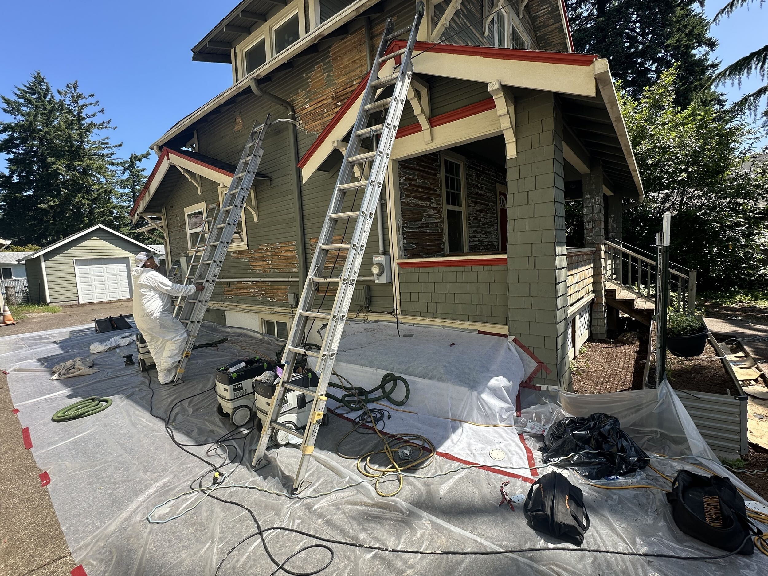 Lead Paint Containment & Cleanup